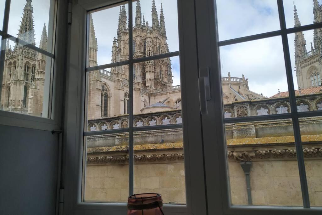 Buhardilla Con Vistas A La Catedral Lejlighed Burgo Eksteriør billede